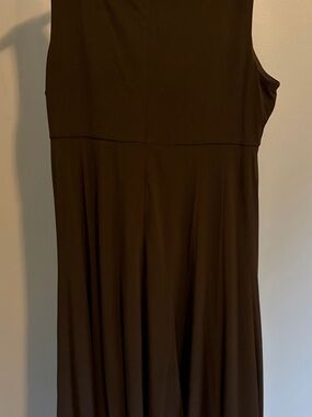 Jessica Howard Black Sleeveless Midi Dress